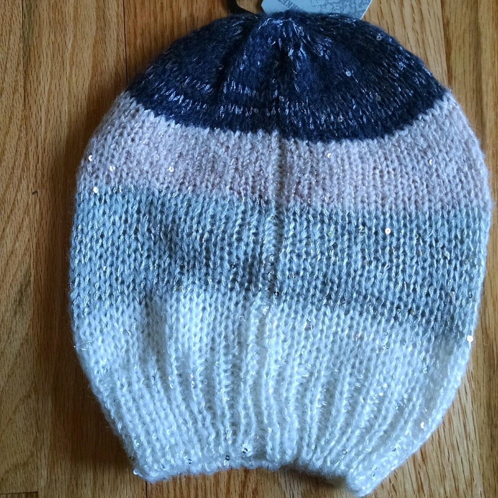 Woman's hat with sequins - NWT